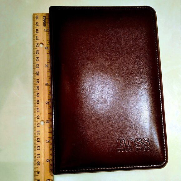 HUGO BOSS VEGAN LEATHER NOTE BINDER + NOTEPAD - Picture 12 of 15
